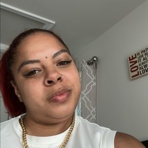 Meet your Posher, Naomi